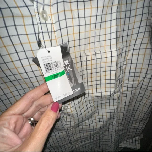 Van Heusen Cream, Yellow, and Black Casual Button Down Shirt NWT - Never Tuck - Picture 4 of 5
